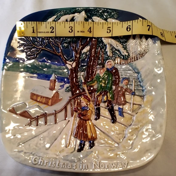 Collector Plate | Royal Doulton | Christmas in Norway | 1975 - Picture 4 of 7